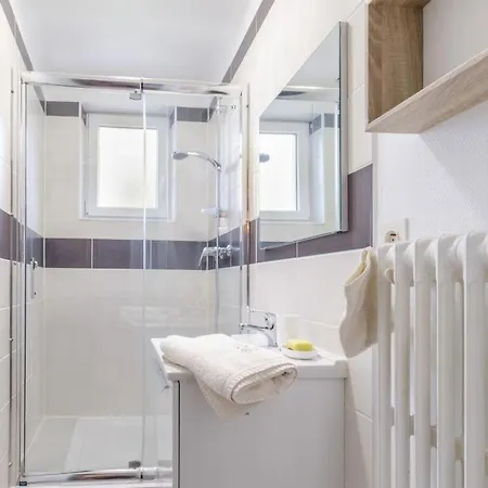 בית נופש Clair'omer Yevres-le-Petit