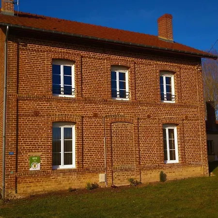 Clair'omer Holiday home Yevres-le-Petit